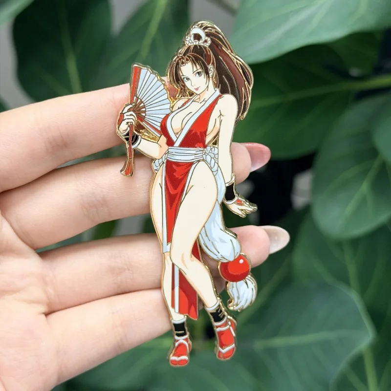 Embroidery Reddit - 『キング・オブ・ファイターズ97』の真壁真、エナメルピン、アニメゲーム、金属製ブローチ、レトロなアーケードバッジ、バックパックや衣類に付ける、コレクションアイテム、ギフト。