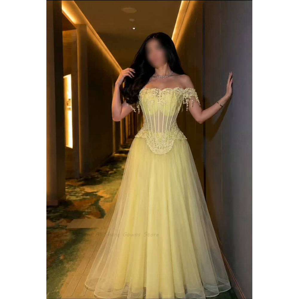 淡い黄色のイブニングドレス、オフショルダー、コルセット、チュ - Embroidery Yellow Dress のレビューと価格
